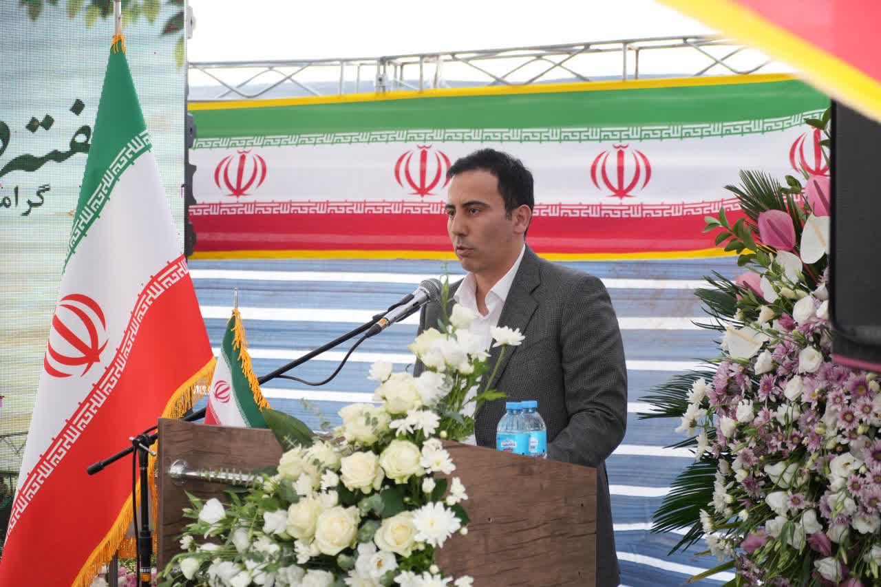 میلاد مرادنیا، سرپرست ادارهکل امور اقتصادی استانداری البرز، در تشریح برنامههای توسعه انرژی خورشیدی برای تأمین برق صنایع استان