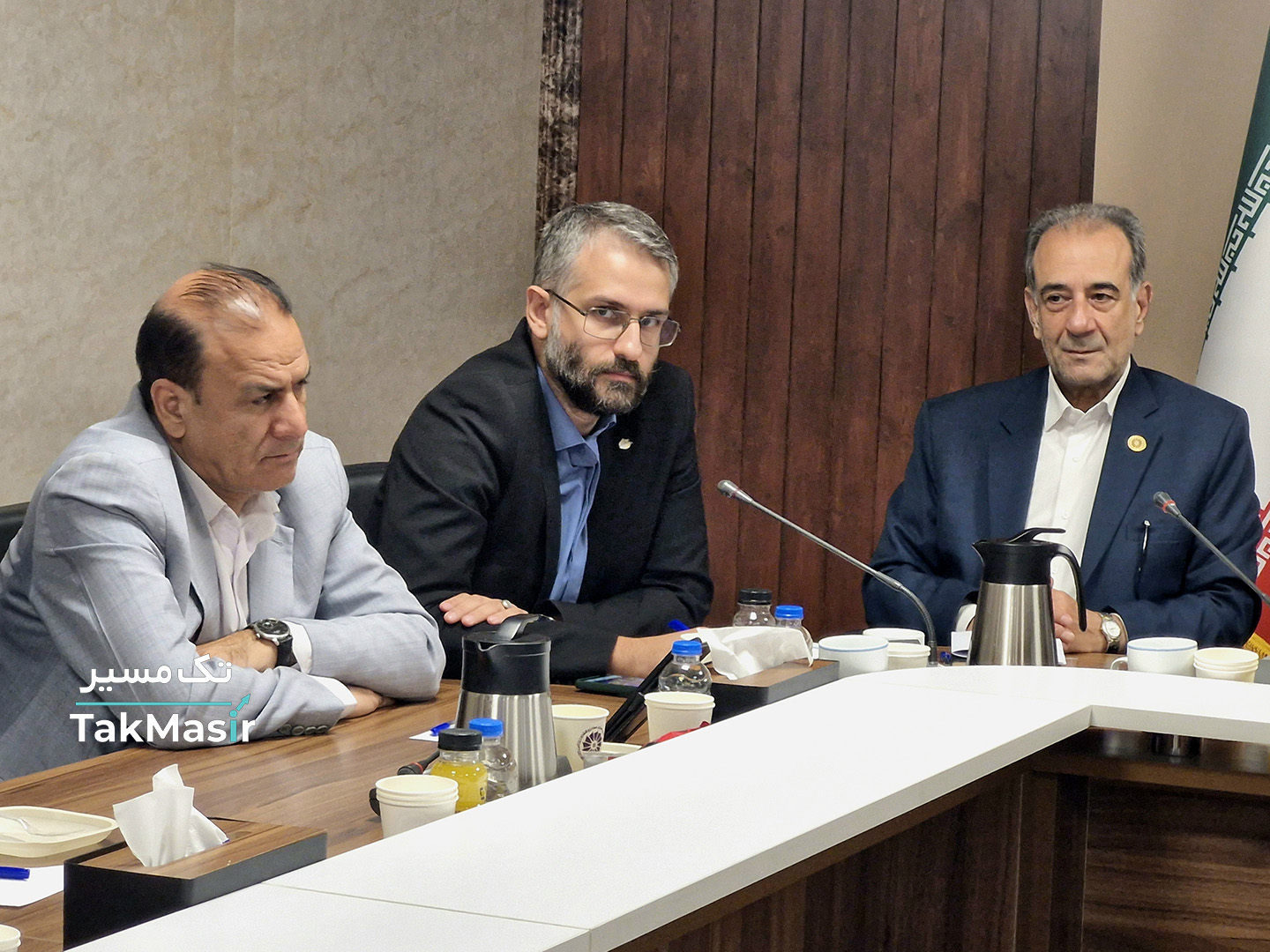 «شروین سوری» نماینده پارلمانی سازمان نظام صنفی رایانهای کشور و مجری نشست خبری